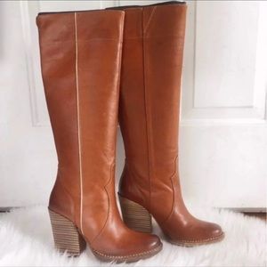 Timberland Knee High Leather boots size 7